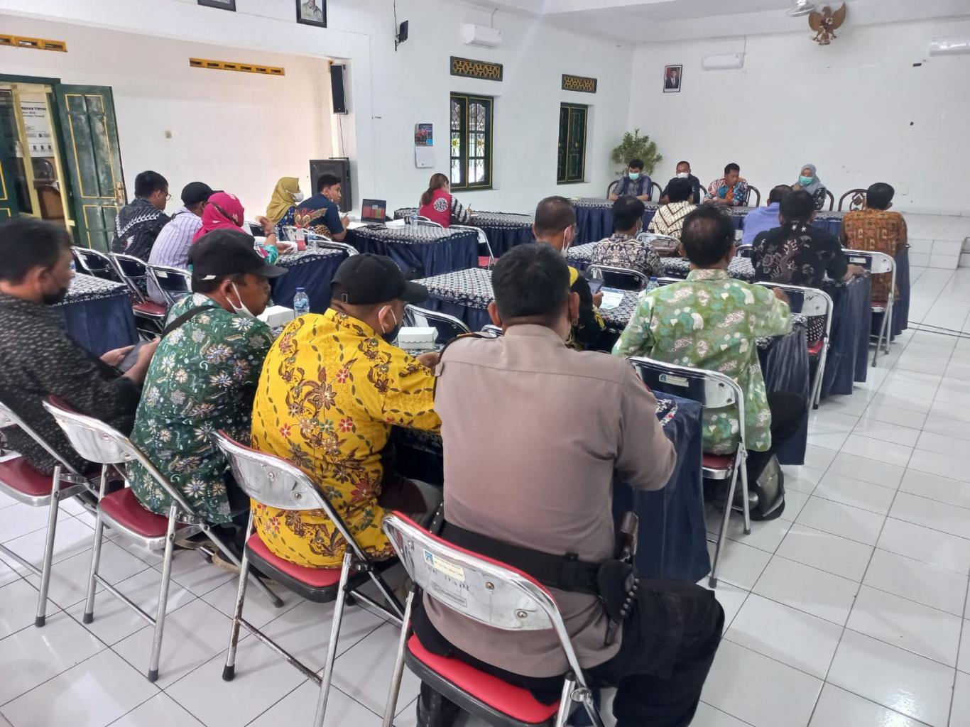 MUSYAWARAH KALURAHAN DATA KEMISKINAN DTKS TIRTOADI TAHUN 2022